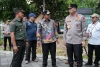 Warga Sambut Rombongan Pj Bahtiar di Pulau Karampuang, Dukung Upaya Menjaga Ekosistem Lingkungan