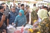 Tinjau GPM di Kejati Sulbar, Ketua TP PKK Berbagi Berkah
