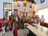 ASN dan Non ASN Diskominfopers Sulbar Terima Parcel Lebaran Tahun Ini