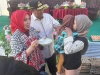 Sosialisasi dan Launching Desa B2SA, Pj. Ketua TP PKK Sulbar Salurkan Sejumlah Bantuan